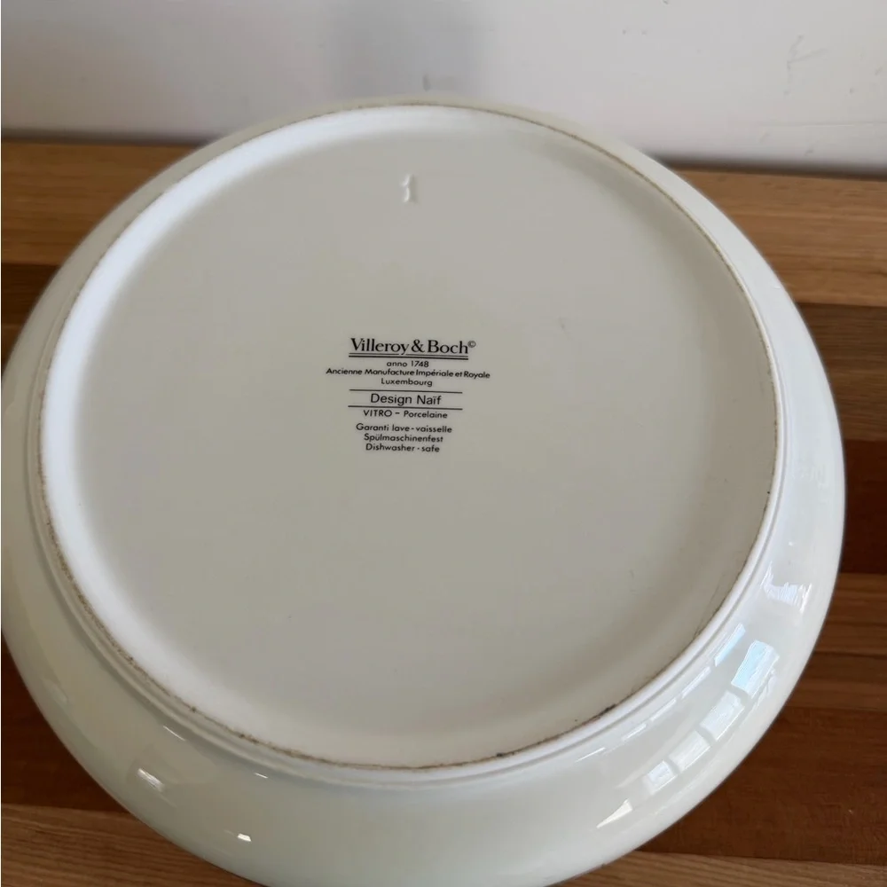 Villeroy & Boch Design Naïf Vegetable Serving Bowl PRICE DROP FIRM